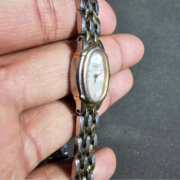 Citizen Ecodrive Ladies Watch MOP Dial NOT WORKING For Parts/Repair b020-h23923 - Picture 5 of 9